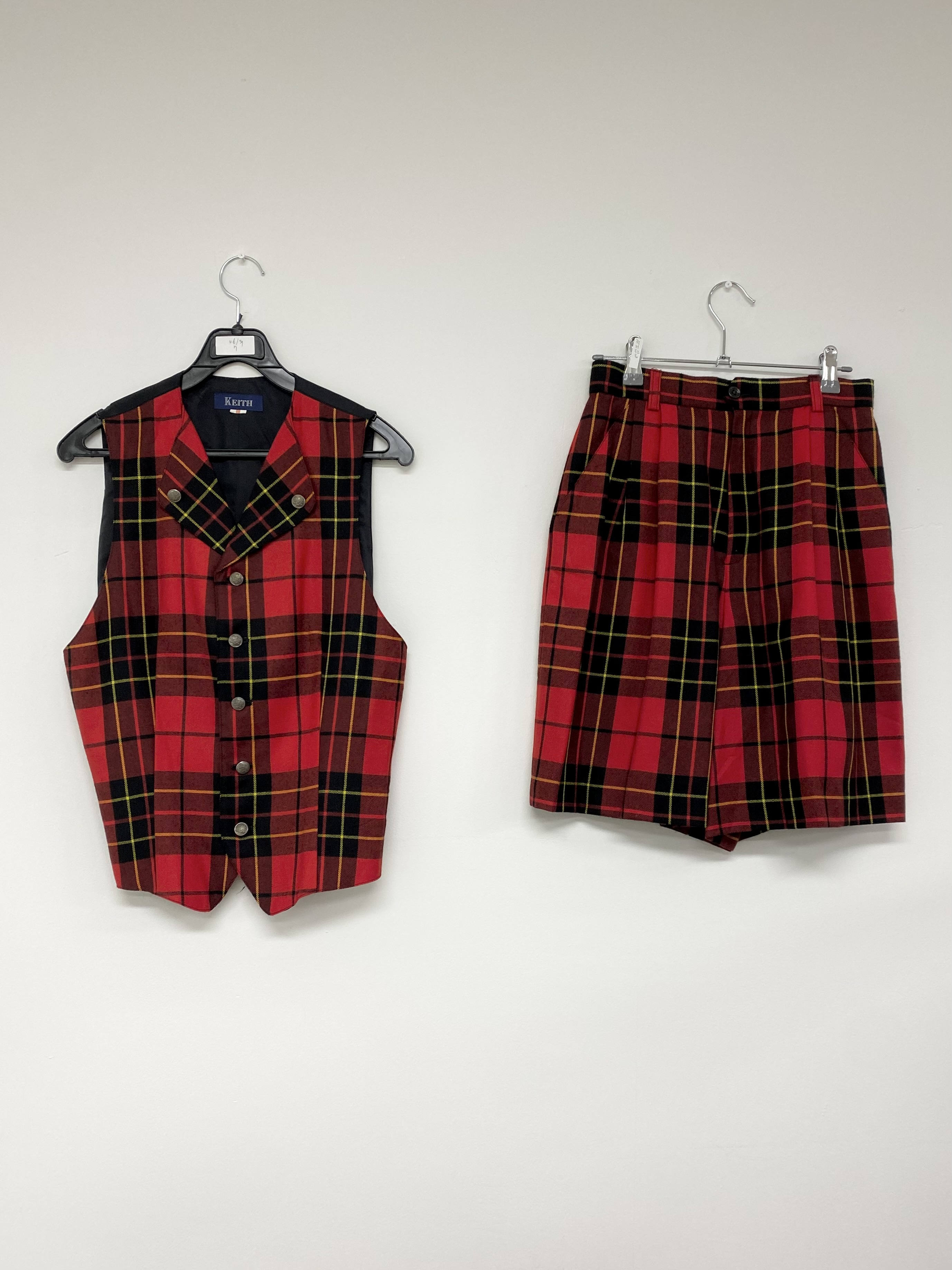 KEITH red check pattern vest half pants set-up
